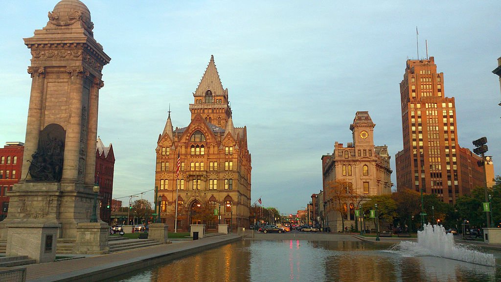 Syracuse, NY downtown by Don-vip via wikimedia commons